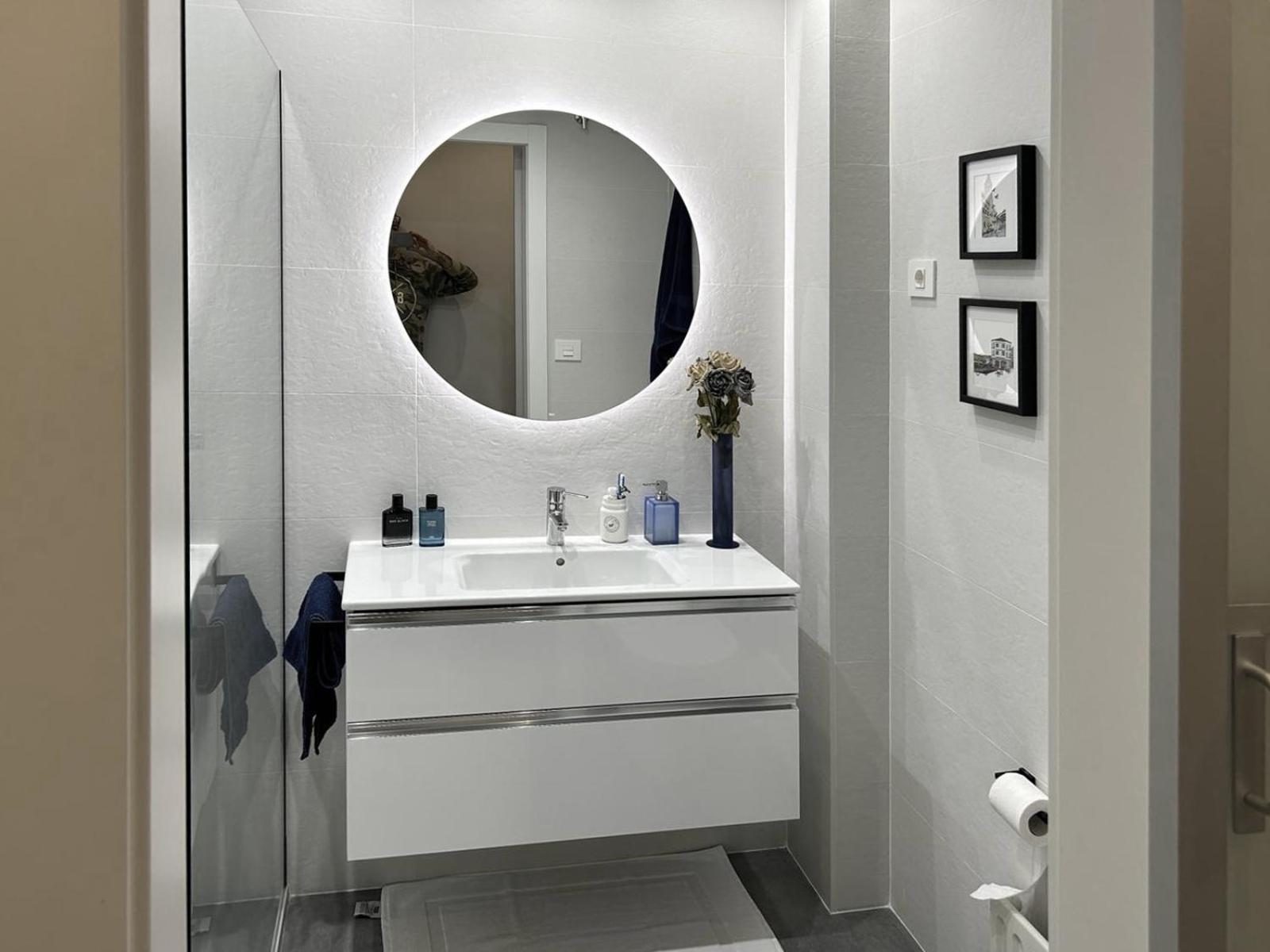 Apartamento Frente Al Guggenheim. Urbanizacion De Lujo En El Centro Bilbao Bagian luar foto