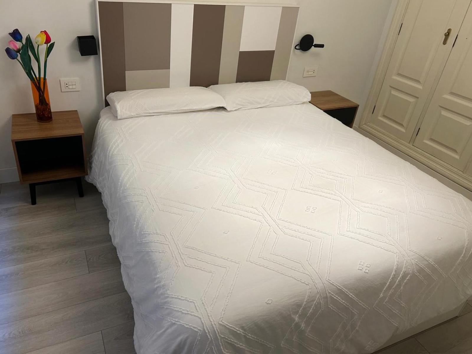 Apartamento Frente Al Guggenheim. Urbanizacion De Lujo En El Centro Bilbao Bagian luar foto